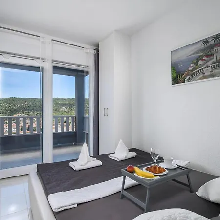 Holiday home Mari Marina